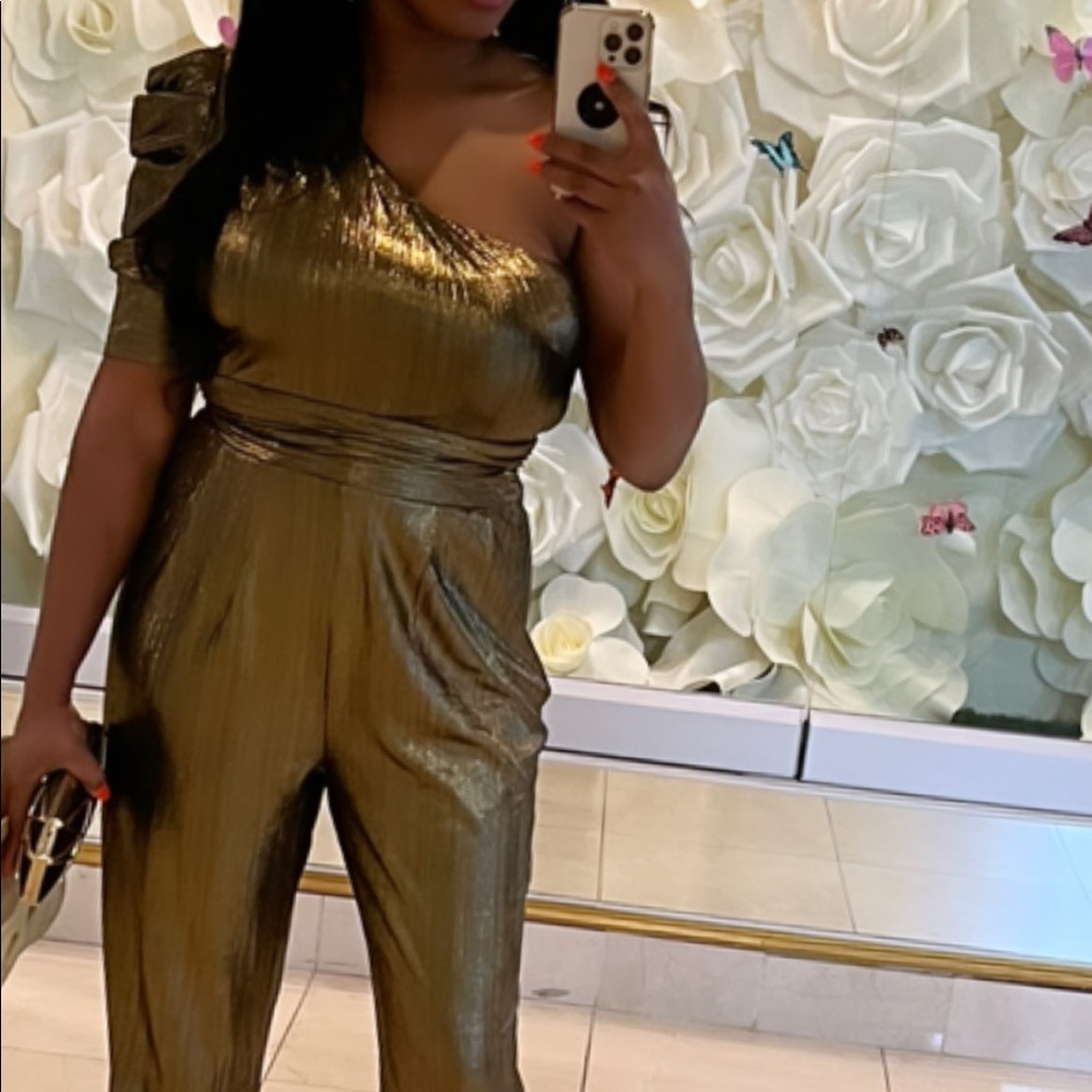 ❌SOLD❌ Gold One piece jumper